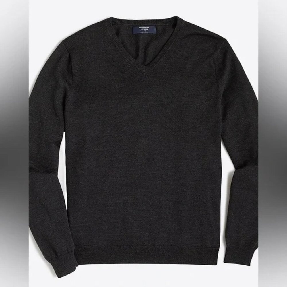 J. Crew Men's Charcoal Sweater 100% Merino Wool V Neck EUC